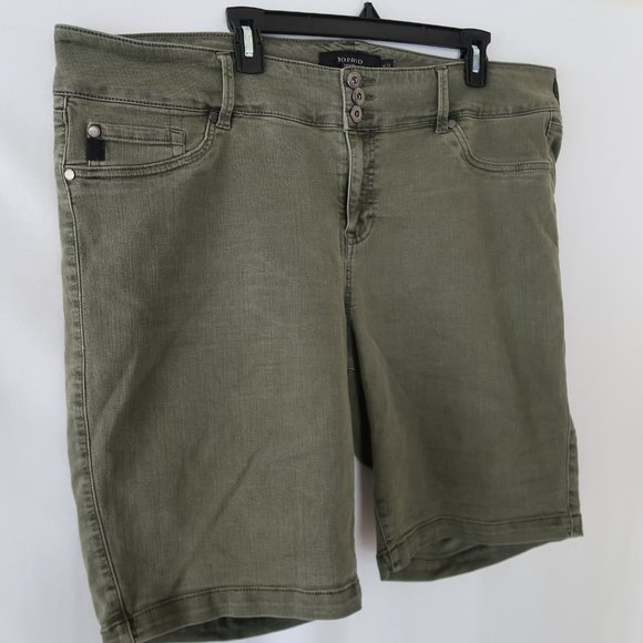 SOLD | Torrid Jegging Bermuda Shorts Olive Wash - Picture 7 of 10